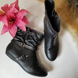 Women's Ankle Bootie - Bl